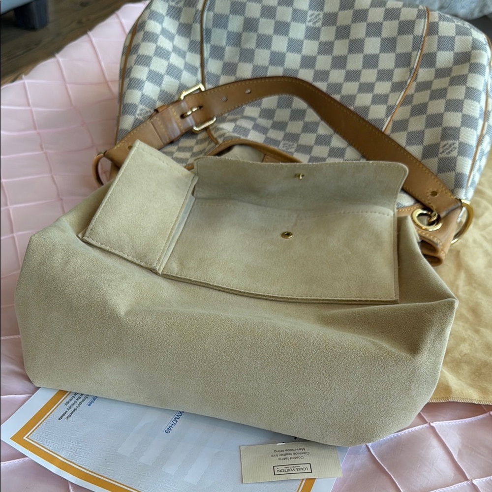 Authentic Louis Vuitton Galleria PM in Damier Azur - Picture 12 of 17
